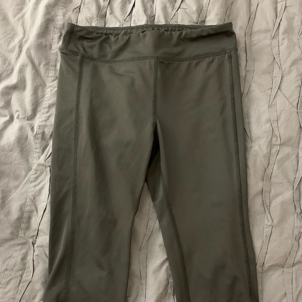 Ideology black cropped leggings